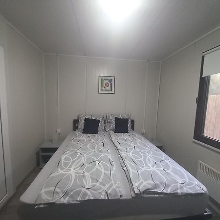 Rita Apartman & Studio Zrenjanin Eksteriør billede