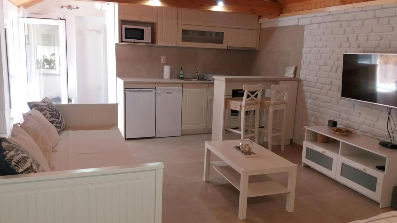 Rita Apartman & Studio Zrenjanin Eksteriør billede